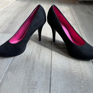 XAPPEAL Black Platform Stiletto Heels Faux Suede Women's Size 9